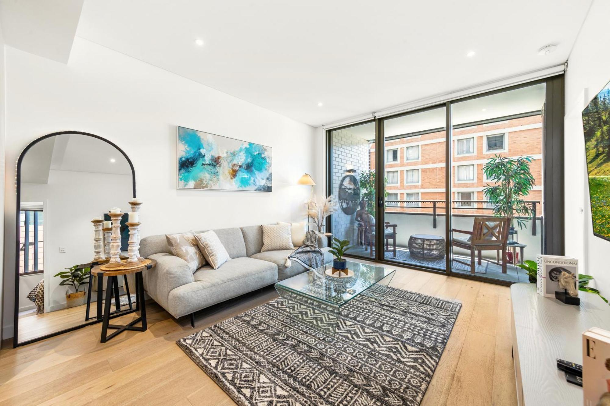 Apartment Urban Bliss 2br Abode - Luxury, Comfort , Pool, Parking *